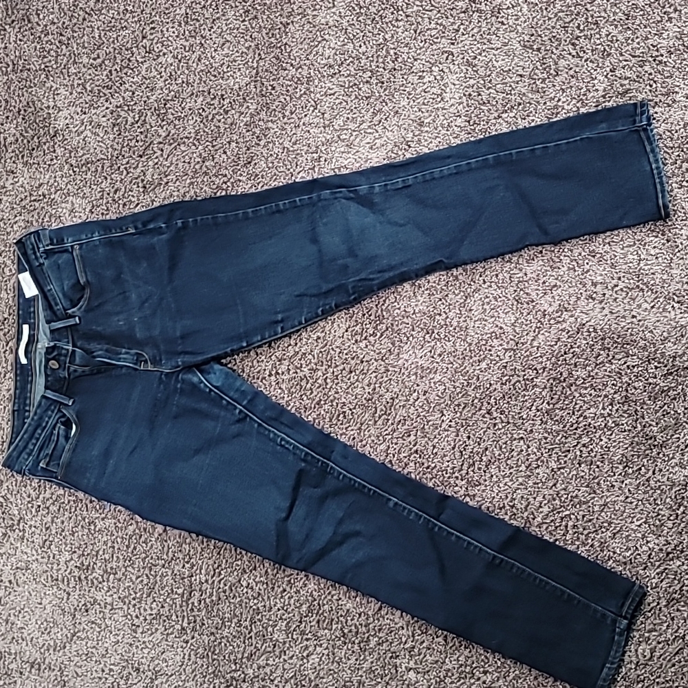 Levi's mid rise skinny jeans